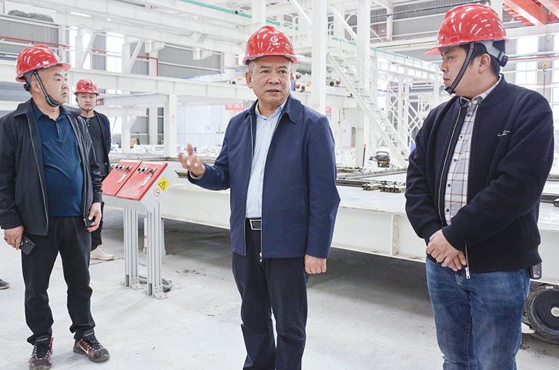 陈正永督导调研重点项目建设、安全生产、森林防灭火等工作