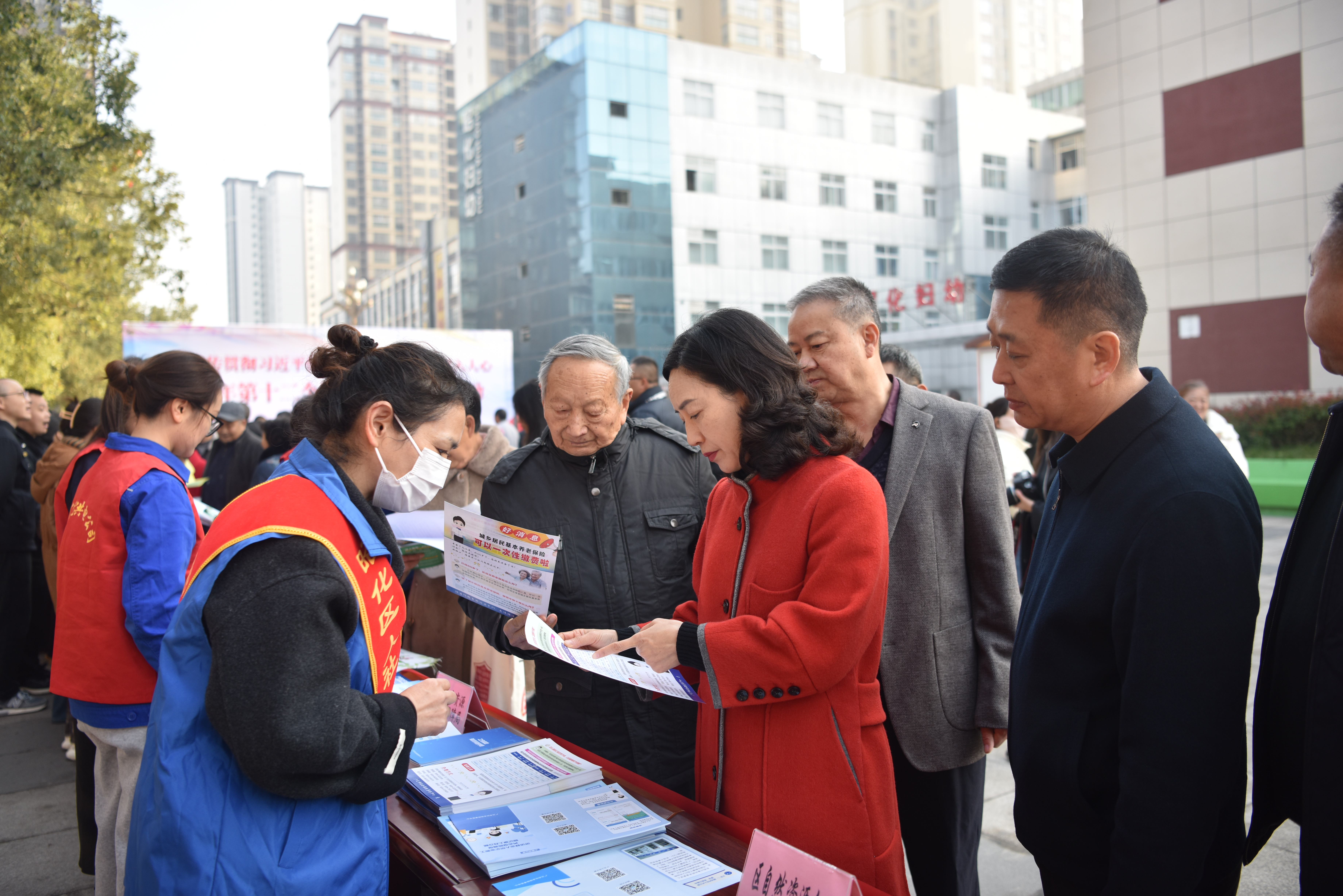 昭化区举办2025年“国家宪法日”主题宣传活动